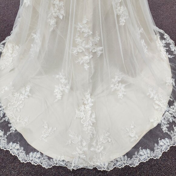Symphony Bridal S3718 Size 8 Ivory/Champagne Tulle/Lace Ballgown Bridal Gown - Picture 7 of 8